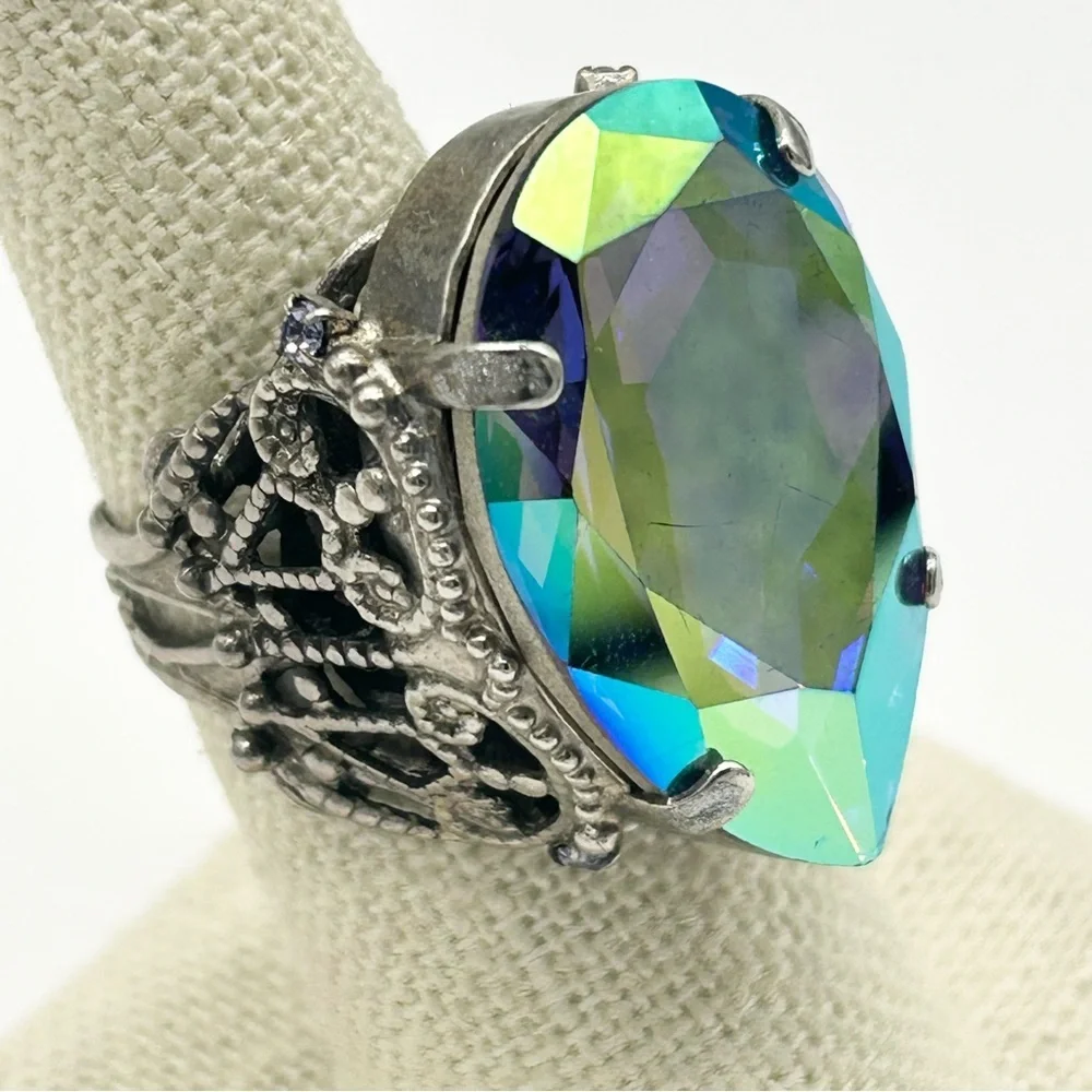 Sorrelli AB Crystal Teardrop Band Ring